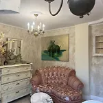 Ellie Soe Apartment Free Parking 5 Min To Metro