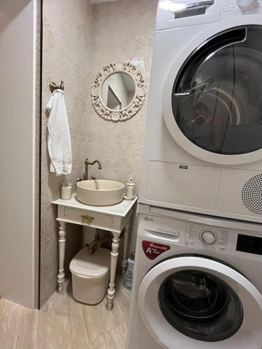 Appartement Ellie Soe Free Parking 5 Min To Metro Sofia